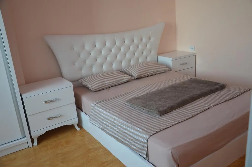 באטומי Apartment Anna